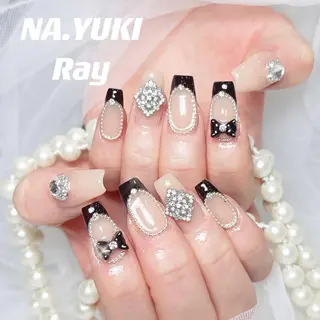 ネイル 🦋 Queenieのネイルデザイン