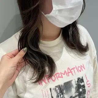 セミロング 吉原 愛美のヘアスタイル