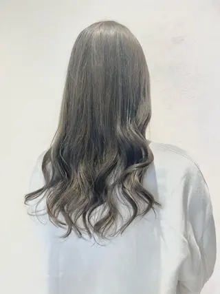 ミディアム EARTH長岡 🌼渡辺まい🌼のヘアスタイル