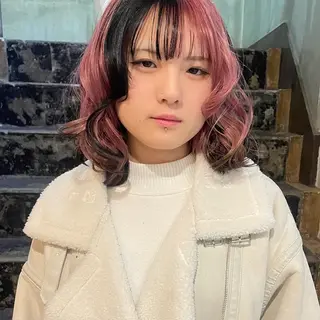ショート カラー 石坂 日果梨のヘアスタイル