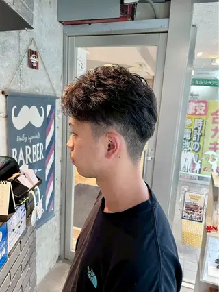 ショート パーマ メンズ 佐々木 優人のヘアスタイル