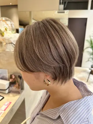 ショート 林 美佑のヘアスタイル