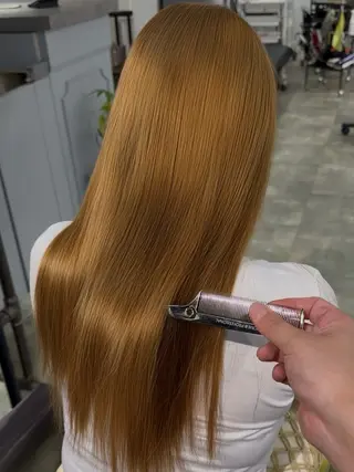 ロング カラー ケアブリーチ/ili 村上佳那多のヘアスタイル