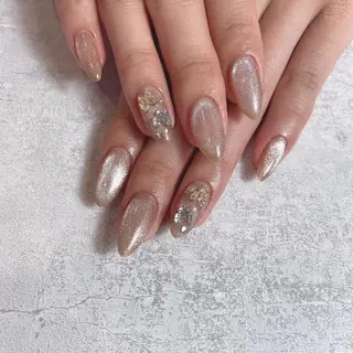 ネイル STELLA 大西南帆のマツエク・マツパデザイン