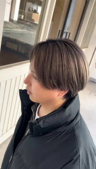 メンズ ハイトーンカラー/メ ンズカット/舘山優羽のヘアスタイル