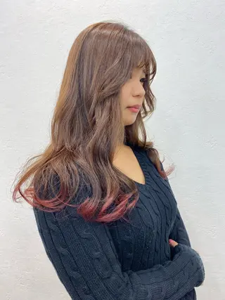 ロング カラー オリーブ/アッシュ やわらか透明感カラーのヘアスタイル