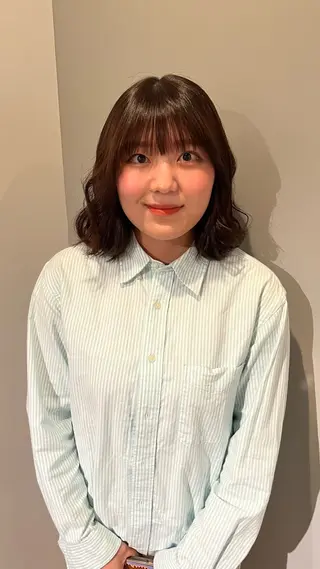 ミディアム ミディアムレイヤー/ 艶カラー🎀　emiのヘアスタイル