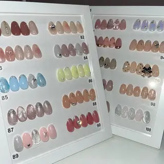 ネイル WHITE NAIL 大島のネイルデザイン