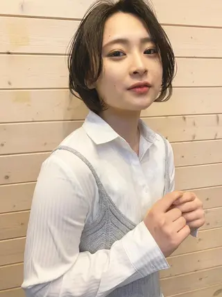 ショート カラー 安達 俊亮のヘアスタイル