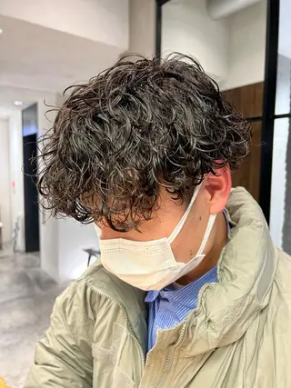 ショート パーマ メンズ 波巻きスパイラルパー マ/シャドウパーマ駿のヘアスタイル