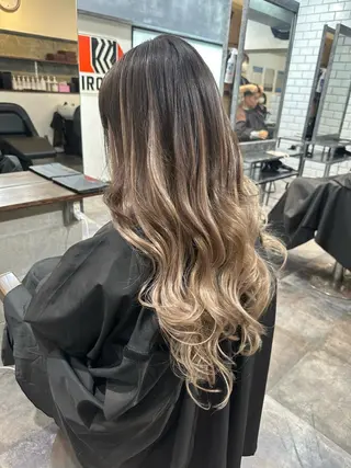 ロング ヘアアレンジ ⭐️エクステ指名 No.1⭐️高頭のヘアスタイル