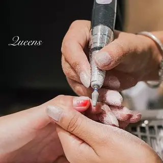 ネイル Queens 榊 まおのネイルデザイン