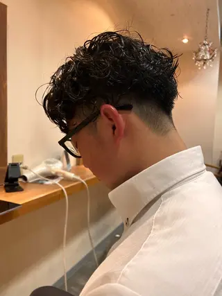 パーマ メンズ 透明感・艶感 小坂隼斗のヘアスタイル