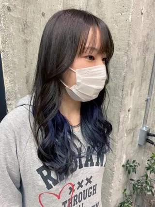 ロング カラー 小坂 麻綾のヘアスタイル