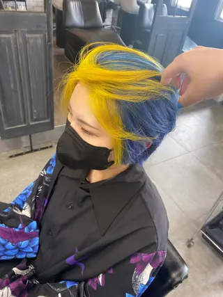 ショート maco 艶感ハイトーン🦋のヘアスタイル