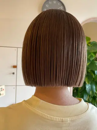 ショート カラー ブリーチ👩🦳/ ✂︎MANAMIのヘアスタイル