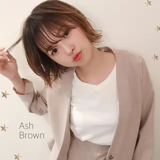 ミディアム カラー 市川 千夏のヘアスタイル