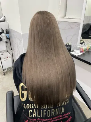 カラー BLEACHi /noeのヘアスタイル