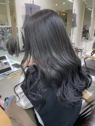 セミロング カラー 【透明感、艶髪】西村 有司のヘアスタイル
