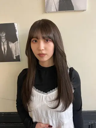ロング ✨艶々ケア カラー🎀ミカゼのヘアスタイル