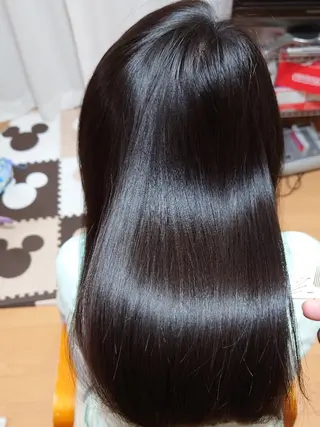 ロング 塚原 友紀子のヘアスタイル