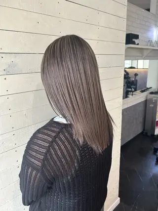 セミロング カラー ブリーチ特化💛 RYUTOのヘアスタイル
