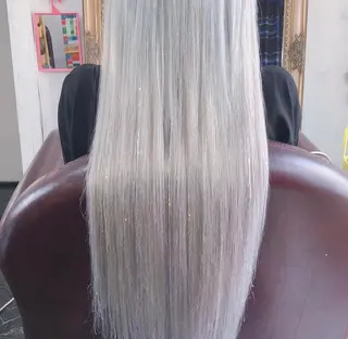 ロング カラー ヘアアレンジ Styledock所属・Junko .のヘアスタイル