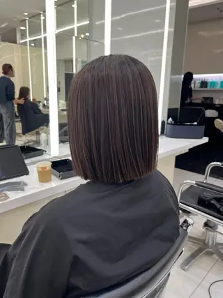 ミディアム 白髪ぼかしモデル募集 赤岡翔太のヘアスタイル