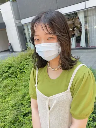 ミディアム デザインカラー/ボブ ブリーチカラー/ユリのヘアスタイル