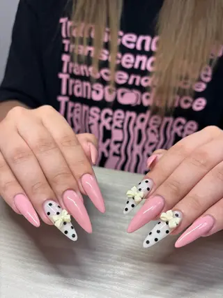 ネイル I pinknail 韓国風·持ち込み専門のネイルデザイン