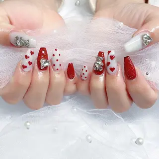 ネイル misaki 🩰‎🤍🎀のネイルデザイン