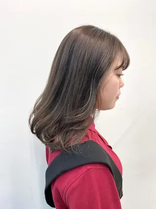 セミロング カラー Unami MIHA☘️*゜のヘアスタイル