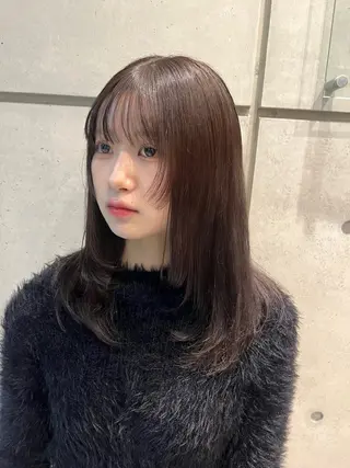 セミロング 透明感カラー人気 ナンバーワンMIYUのヘアスタイル