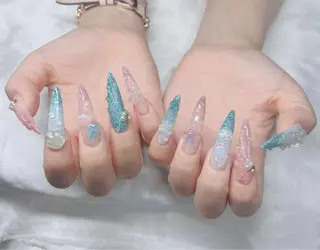 ネイル Lee Nailsのネイルデザイン
