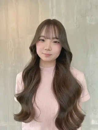 ロング 透明感カラー 天羅のヘアスタイル