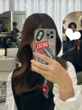 ロング 𝓝𝓪𝓷𝓪 くびれ/韓国風/新宿のヘアスタイル