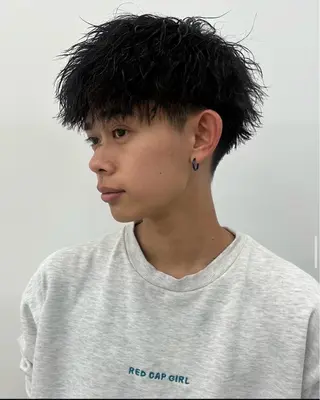 ショート パーマ メンズ 網谷 萌夏のヘアスタイル