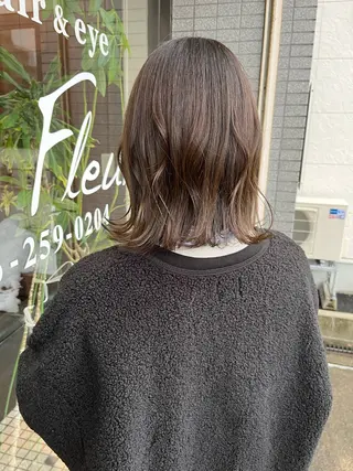 ミディアム 立野 希沙のヘアスタイル