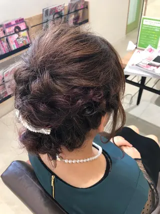 内山 亜紀のヘアスタイル