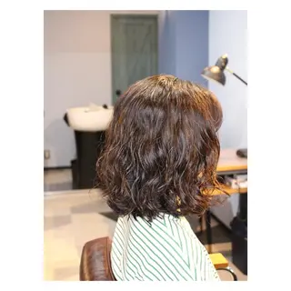 ミディアム パーマ 中野 誠子のヘアスタイル