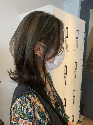 ミディアム カラー パーマ ヘアアレンジ メンズ キッズ ネイル マツエク・マツパ ウルフレイヤーカット /チヒロのヘアスタイル