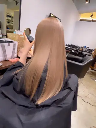 ロング カラー Merly Osakaのヘアスタイル
