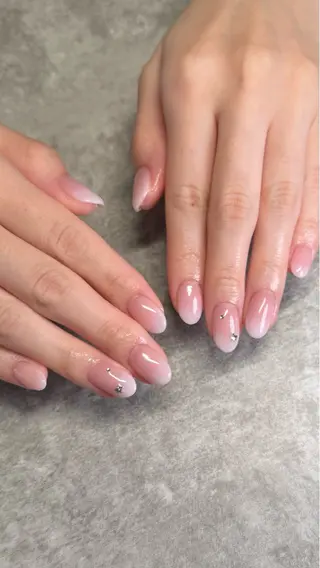 ネイル haleyume所属・shino🌟 痛ネイルのネイルデザイン