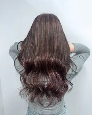 ロング ハイトーン×艶カラー 🤍MIZUKIのヘアスタイル