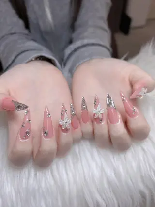 ネイル Lumi Shinokuboのネイルデザイン