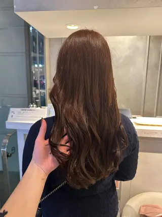 ロング カラー 小林 莉緒のヘアスタイル