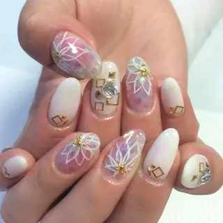 ネイル VIOLUS 関目のネイルデザイン