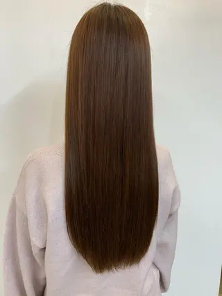 ロング カラー トップ スタイリストのヘアスタイル