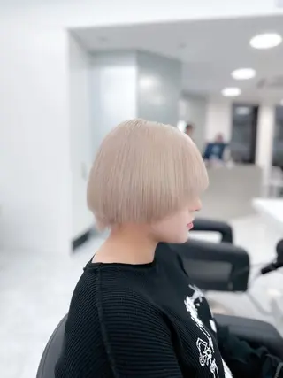 ショート カラー ウルフ&レイヤー特化 まとまる美髪矯正のヘアスタイル