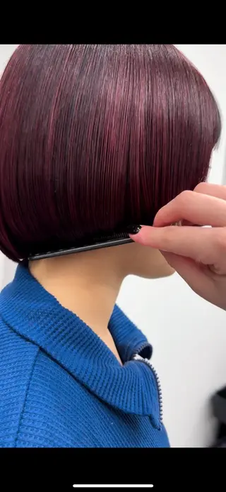 ショート カラー 𝘀𝗮𝗲 ⑅*/ 艶髪/ショートボブのヘアスタイル
